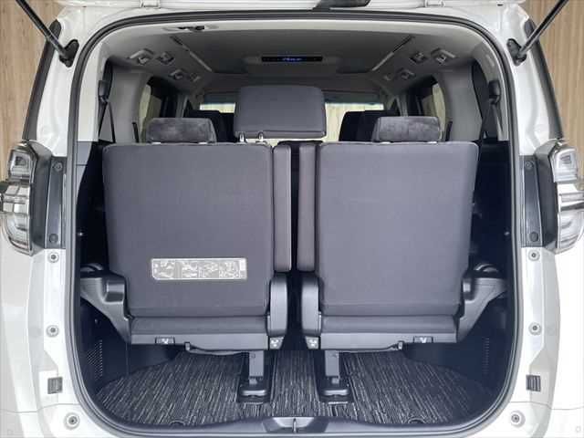 TOYOTA VELLFIRE 2019