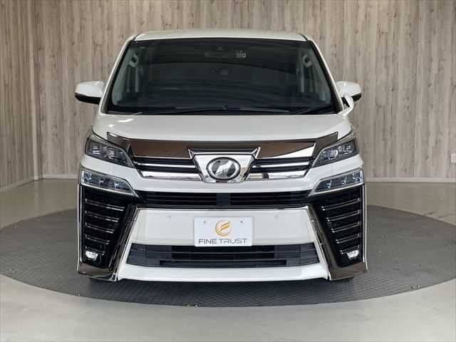TOYOTA VELLFIRE 2019