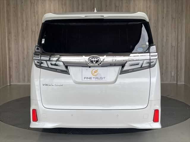 TOYOTA VELLFIRE 2019