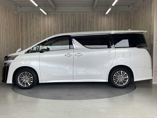 TOYOTA VELLFIRE 2019
