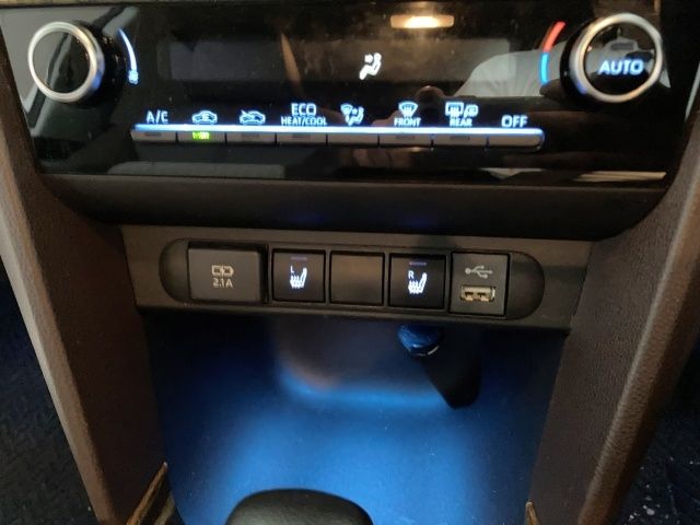 TOYOTA YARIS CROSS 2021