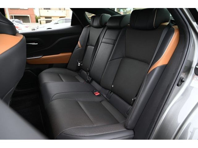 TOYOTA CROWN CROSSOVER 2023