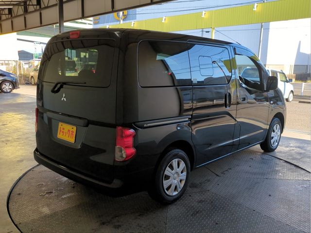 MITSUBISHI DELICA D:3 2013