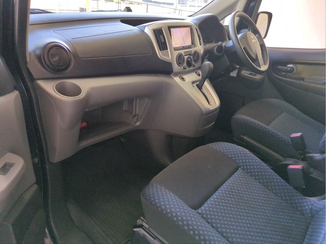 MITSUBISHI DELICA D:3 2013