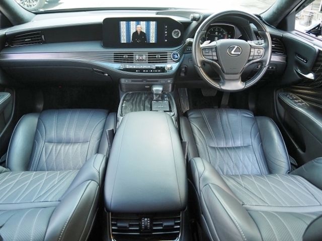TOYOTA LEXUS LS500h 4WD 2021