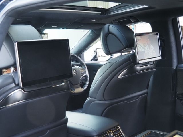 TOYOTA LEXUS LS500h 4WD 2021