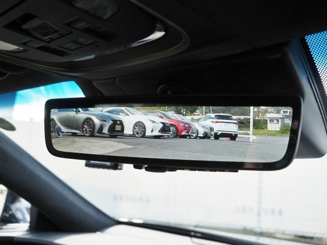 TOYOTA LEXUS LS500h 4WD 2021