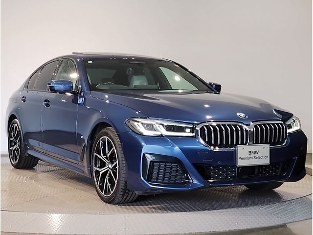 BMW BMW 5series sedan 2022