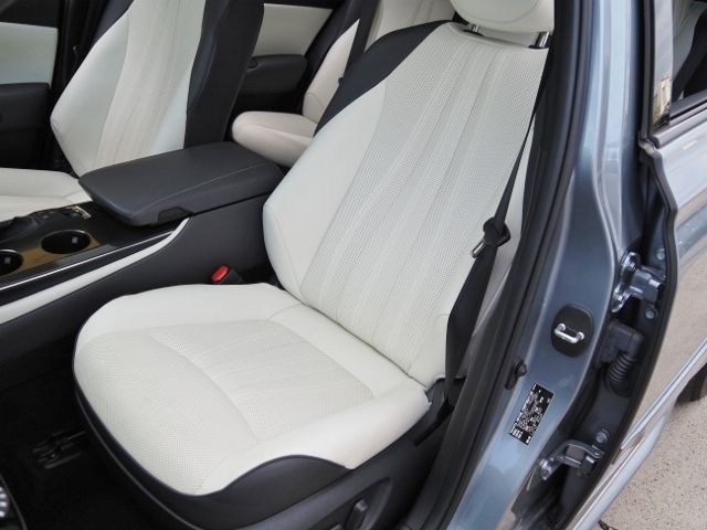 TOYOTA CROWN sedan hybrid 4WD 2018