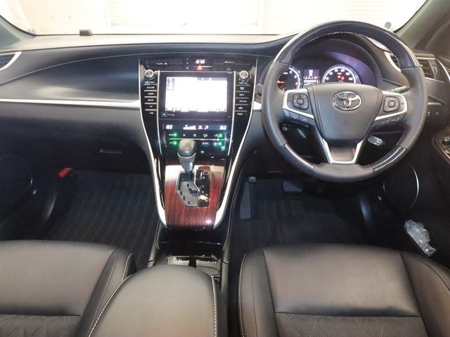 TOYOTA HARRIER 2WD 2016