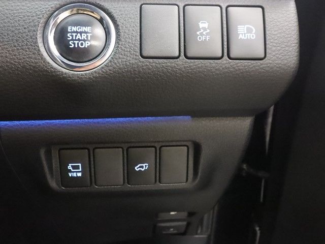 TOYOTA HARRIER 2WD 2016