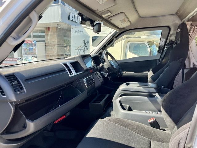 TOYOTA HIACE van 2WD 2023