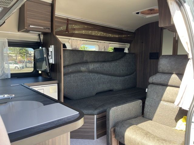 TOYOTA HIACE van 2WD 2023