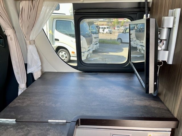 TOYOTA HIACE van 2WD 2023