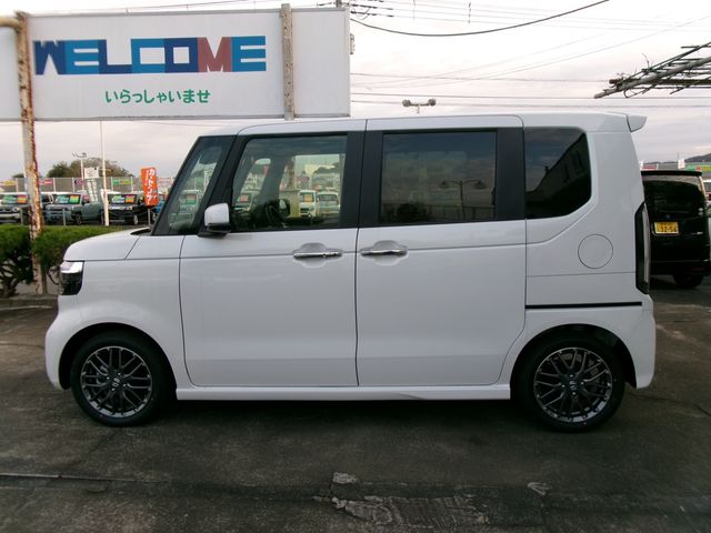 HONDA N BOX CUSTOM 2025