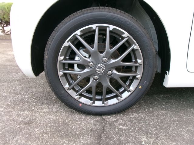 HONDA N BOX CUSTOM 2025