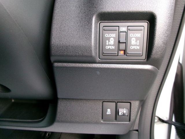 HONDA N BOX CUSTOM 2025