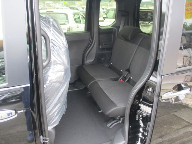 HONDA N BOX CUSTOM 2024