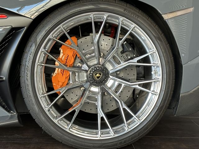 LAMBORGHINI LAMBORGHINI Aventador 2019