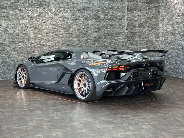 LAMBORGHINI LAMBORGHINI Aventador 2019