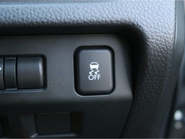 SUBARU FORESTER 2013