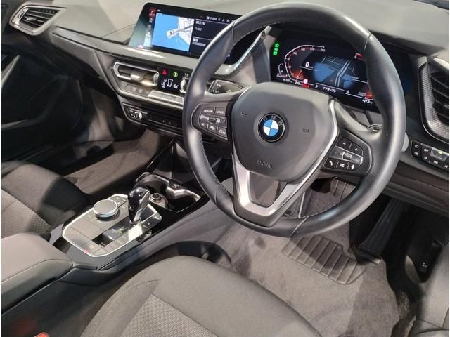 BMW BMW 1series 2021