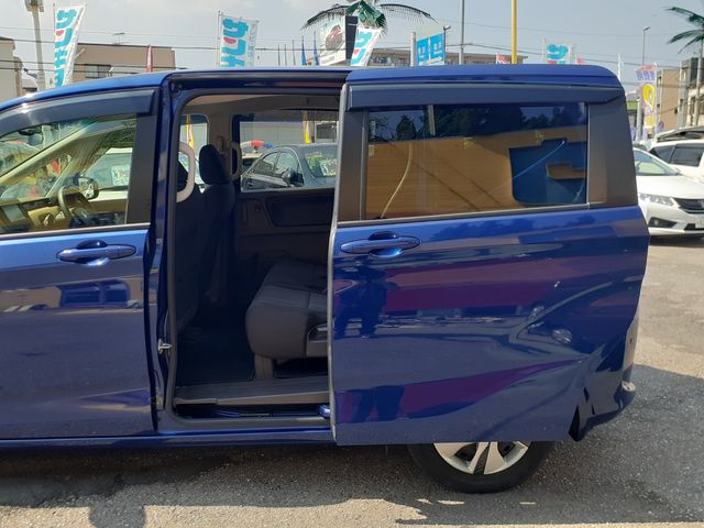 HONDA FREED HYBRID 2017