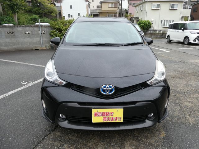 TOYOTA PRIUS Alpha 2016