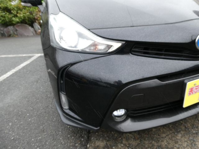 TOYOTA PRIUS Alpha 2016