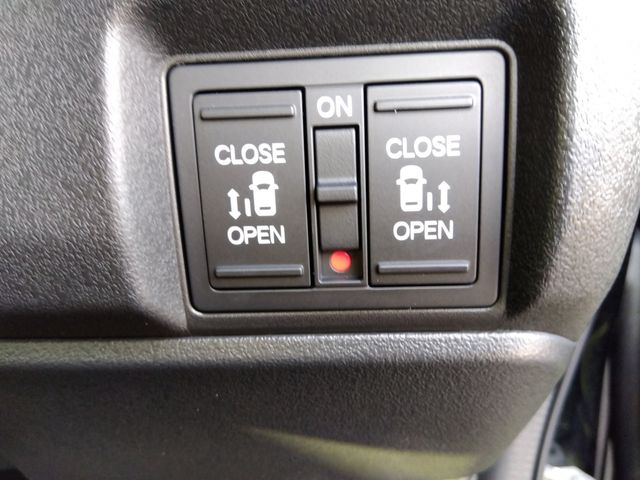 HONDA N BOX CUSTOM 2024