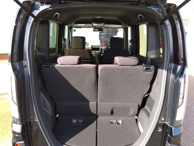 HONDA N BOX CUSTOM 2024