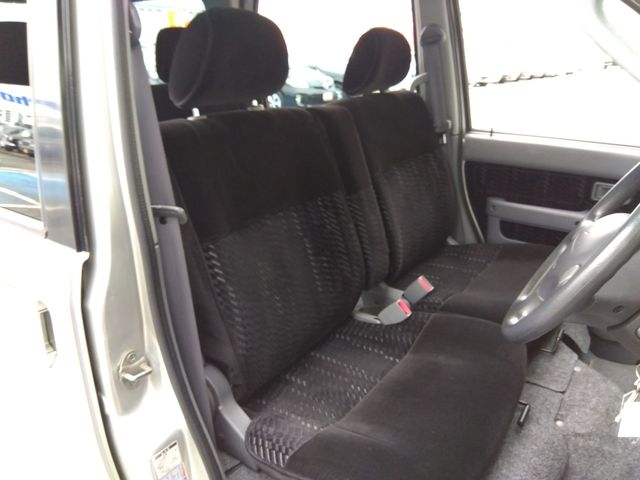 DAIHATSU ATRAI7 4WD 2000