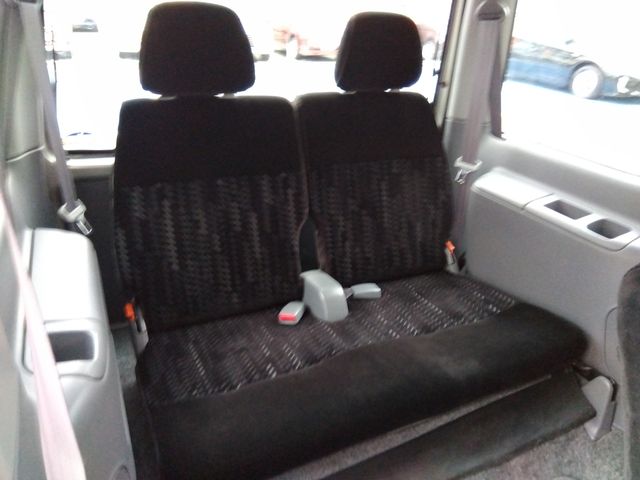 DAIHATSU ATRAI7 4WD 2000