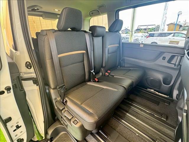 NISSAN SERENA  WG 4WD 2025