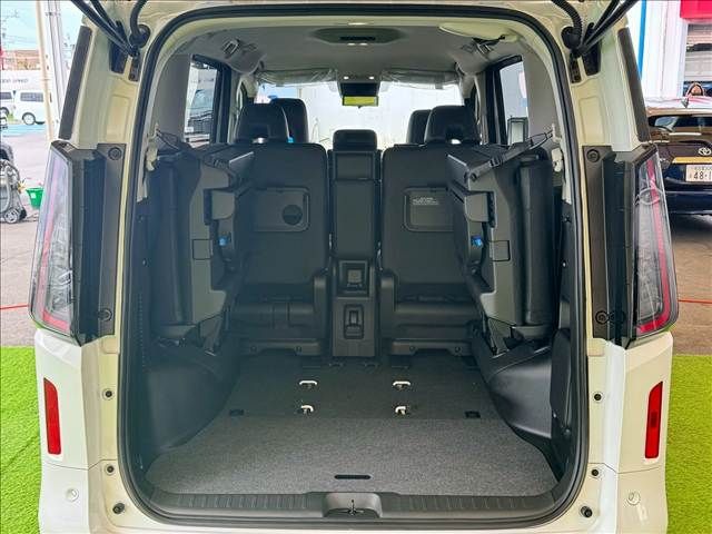 NISSAN SERENA  WG 4WD 2025