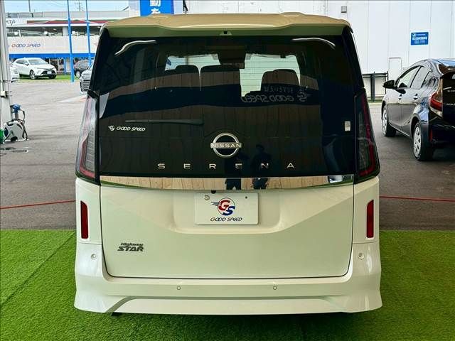 NISSAN SERENA  WG 4WD 2025