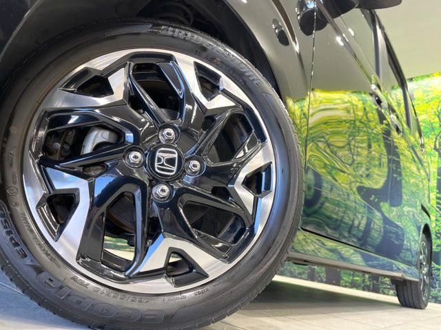 HONDA N BOX CUSTOM 2018