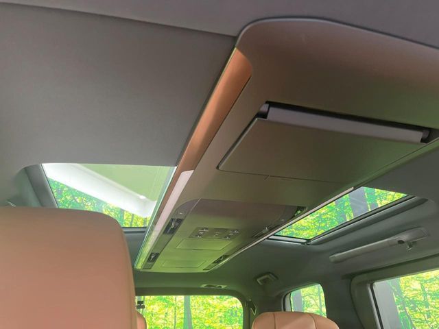 TOYOTA VELLFIRE  HYBRID 2024