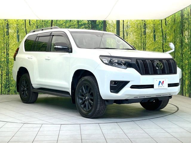 TOYOTA LANDCRUISER PRADO 2022