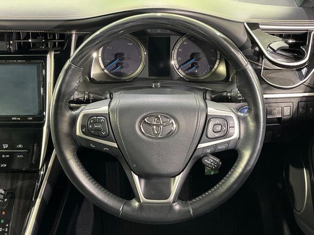 TOYOTA HARRIER HYBRID 2020