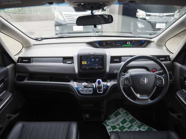 HONDA FREED HYBRID 4WD 2017