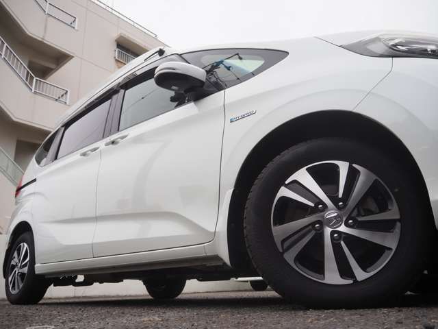 HONDA FREED HYBRID 4WD 2017