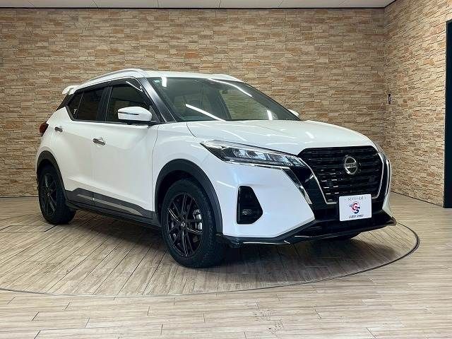 NISSAN KICKS 2020
