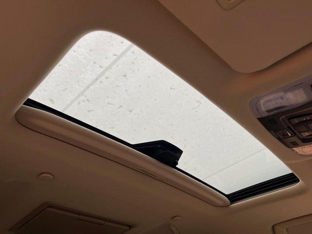 TOYOTA ALPHARD hybrid 4WD 2018