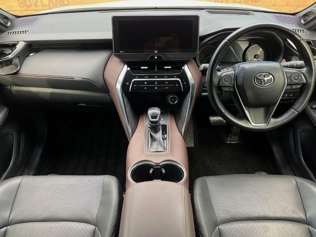 TOYOTA HARRIER 4WD 2020