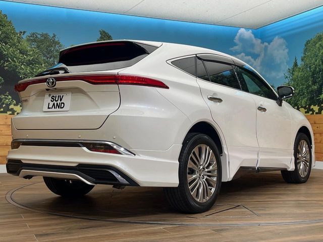 TOYOTA HARRIER 4WD 2020