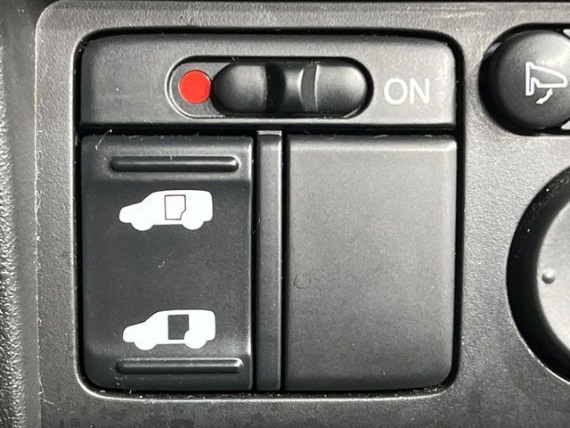 HONDA FREED Spike 2011