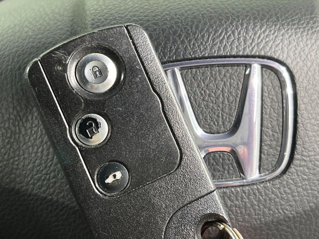 HONDA FREED Spike 2011