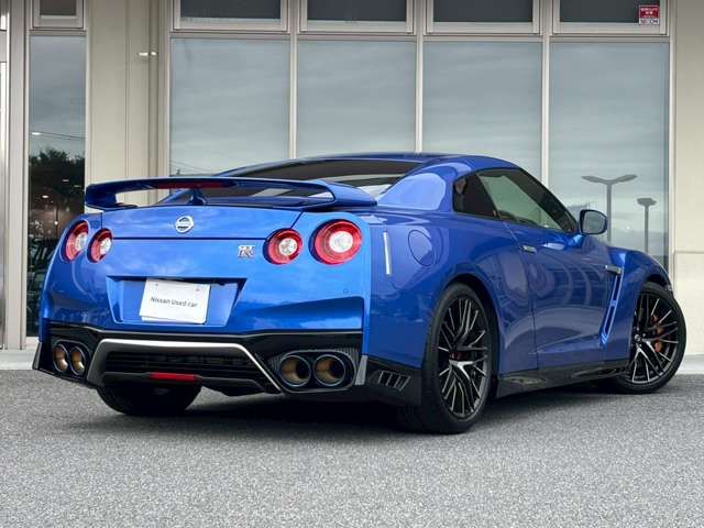 NISSAN GT-R 2019