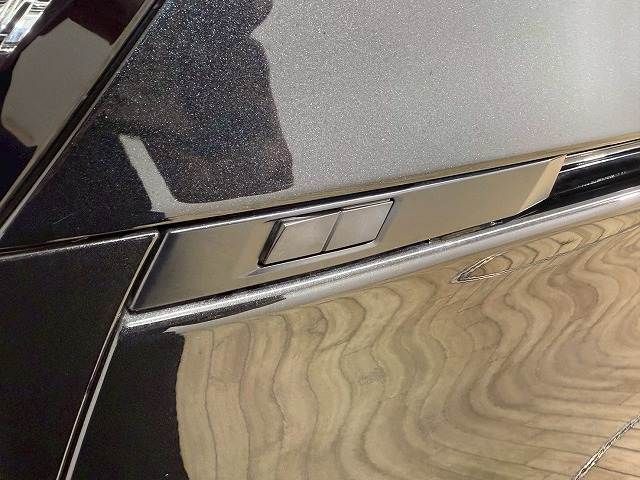 TOYOTA VOXY HYBRID 2023